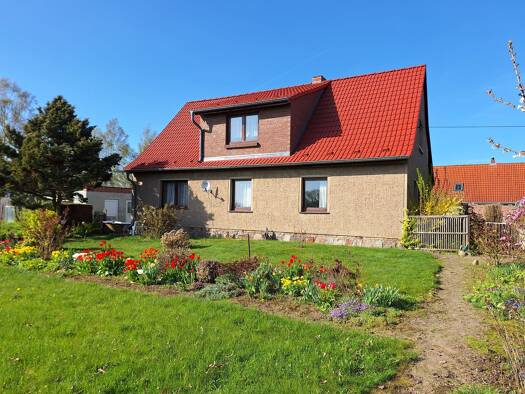 Einfamilienhaus zum Kauf 194.000 € 7 Zimmer 139 m² 2.480 m² Grundstück Kessin Groß Kiesow 17495