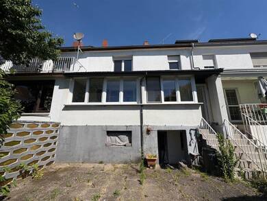 Reihenmittelhaus zum Kauf 315.000 € 6 Zimmer 111 m² 286 m² Grundstück frei ab sofort Frankfurt 60386