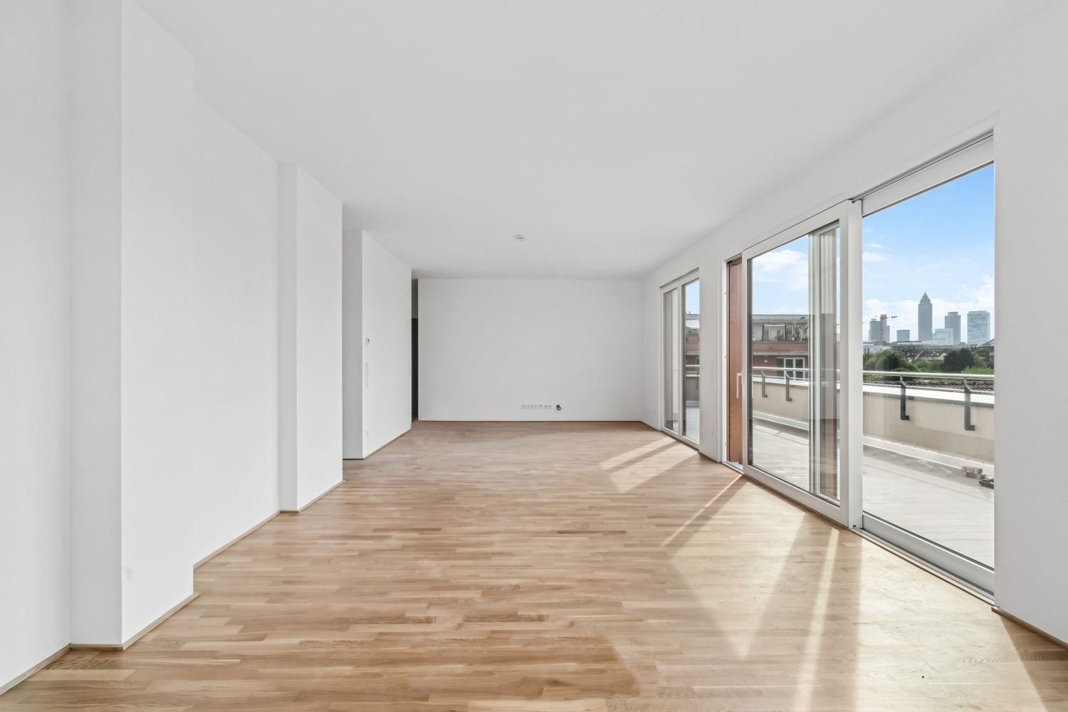 Penthouse zur Miete 3.000 € 4 Zimmer 119,6 m²<br/>Wohnfläche 3.<br/>Geschoss Rossittener Str. 17a Bockenheim Frankfurt 60487