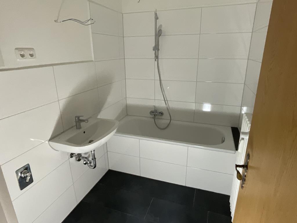 Wohnung zur Miete 529 € 3,5 Zimmer 68 m²<br/>Wohnfläche 2.<br/>Geschoss Albrechtstraße 3 Obermeiderich Duisburg 47138