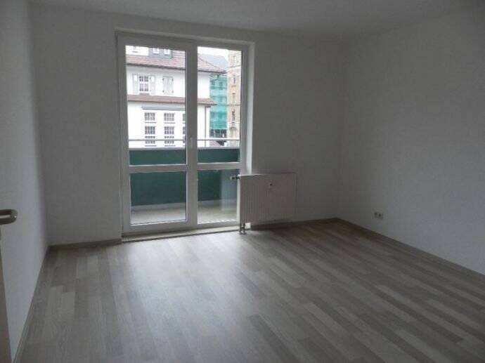 ::: Gemütliches Domizil mit Einbauküche, Balkon und PKW-Stellplatz ::: – Matthesstraße 56, 9113 Chemnitz – Vorschaubild 5