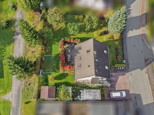 Einfamilienhaus zum Kauf 319.000 € 5 Zimmer 128,7 m² 839 m² Grundstück Schlema Aue-Bad Schlema 08280