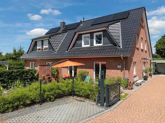 Doppelhaushälfte zum Kauf - Erstbezug provisionsfrei 510.000 € 3,5 Zimmer 120 m² 315 m² Grundstück frei ab 01.12.2026 Ochsenzoller Straße 17 Garstedt Norderstedt 22848