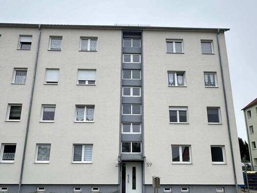 Wohnung zur Miete 365 € 2 Zimmer 53,2 m² 3. Geschoss frei ab 01.01.2026 Zeitzer Straße 59 Weißenfels 06667