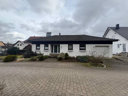 Bungalow zum Kauf provisionsfrei 290.000 € 4 Zimmer 110 m² 591 m² Grundstück Katzental Billigheim 74842