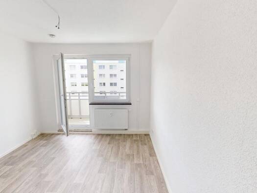 Wohnung zur Miete 677 € 4 Zimmer 108,4 m² EG Alfred-Neubert-Str. 29 Markersdorf Chemnitz 09123