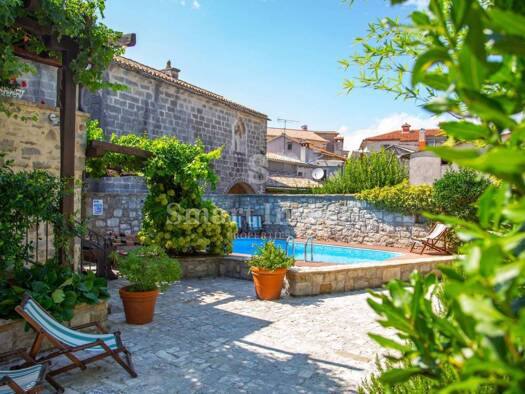 Einfamilienhaus zum Kauf 880.000 € 10 Zimmer 560 m² Gračišće Gračišće 52403