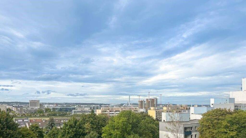 Wohnung zum Kauf 264.000 € 2 Zimmer 62 m² 5. Geschoss Oberrad Frankfurt am Main 60599