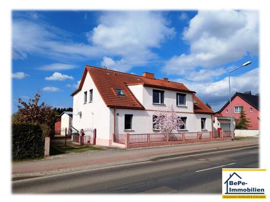 Haus zum Kauf 230.000 € 9 Zimmer 247 m² 844 m² Grundstück frei ab sofort Ueckermünder Straße 25 Eggesin 17367