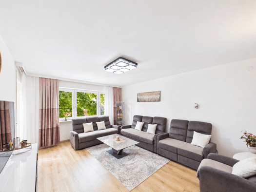 Wohnung zum Kauf 230.000 € 3 Zimmer 78 m² 2. Geschoss frei ab 01.01.2027 Traunstein Traunstein 83278