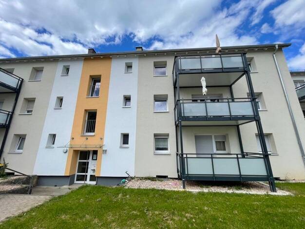 Wohnung zur Miete 569 € 3 Zimmer 71,2 m² 2. Geschoss frei ab 02.08.2025 Hansjakobstr. 1 Blumberg Blumberg 78176