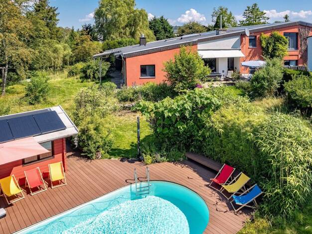 Einfamilienhaus zum Kauf provisionsfrei 1.050.000 € 8 Zimmer 291 m² 2.464 m² Grundstück Daimlerstraße 14 Neuhof Taunusstein 65232