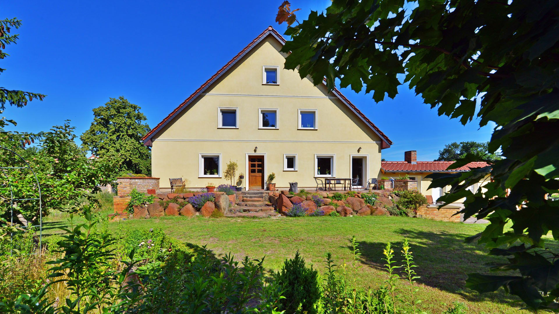 Einfamilienhaus zum Kauf provisionsfrei 670.000 € 15 Zimmer 359 m²<br/>Wohnfläche 4.428 m²<br/>Grundstück Klosterwalde Templin 17268