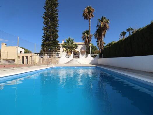 Einfamilienhaus zum Kauf 450.000 € 8 Zimmer 203 m² 1.622 m² Grundstück Alicante 03296