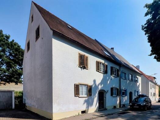 Mehrfamilienhaus zum Kauf 470.000 € 7 Zimmer 195 m² 360 m² Grundstück Ingolstadt Ingolstadt 85053