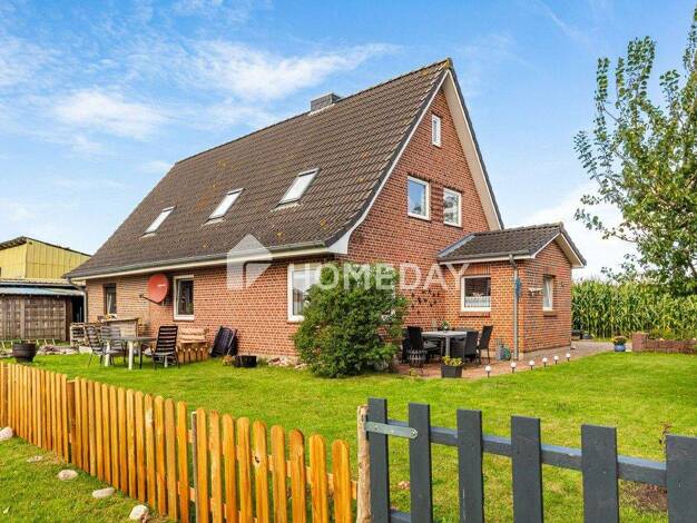 Einfamilienhaus zum Kauf 220.000 € 4 Zimmer 132 m² 833 m² Grundstück Westre 25926