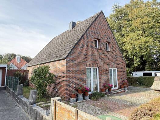 Einfamilienhaus zum Kauf 225.000 € 6 Zimmer 105 m² 554 m² Grundstück Norden 26506