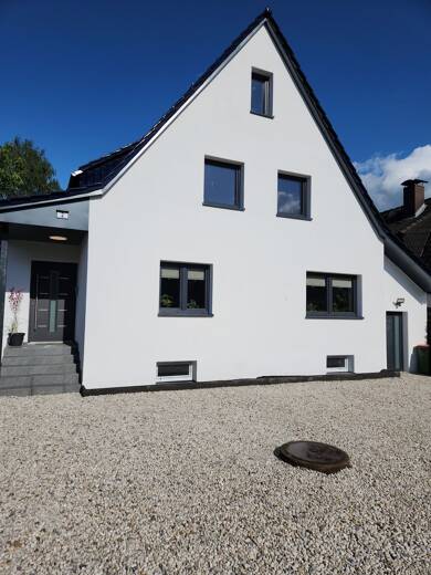 Haus zur Miete 4.000 € 9 Zimmer 185 m² 933 m² Grundstück frei ab 02.06.2025 Bramfeld Hamburg 22179