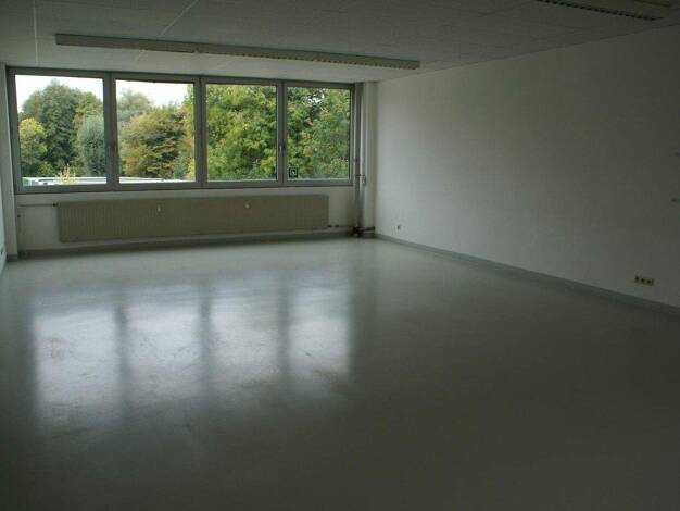 Lagerhalle zur Miete provisionsfrei 2.200 m² Lagerfläche Aalen 73431