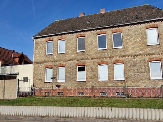 Mehrfamilienhaus zum Kauf 67.000 € 9 Zimmer 220 m² 608 m² Grundstück Hötensleben 39393