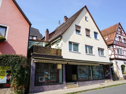 Haus zum Kauf 175.000 € 5 Zimmer 130,3 m² 170 m² Grundstück frei ab sofort Waischenfeld Waischenfeld 91344