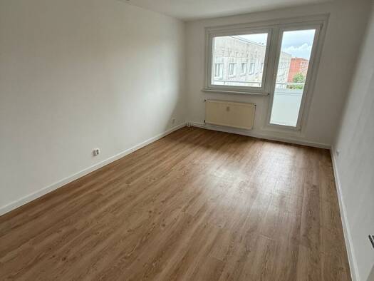 Wohnung zur Miete 390 € 3 Zimmer 60,8 m² 4. Geschoss frei ab 01.10.2026 Albert-Dehne-Straße 1 Silberhöhe Halle (Saale) 06132