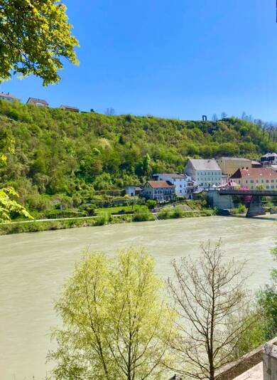 Wohnung zum Kauf 235.000 € 2 Zimmer 70,5 m² 2. Geschoss frei ab sofort Stadtplatz 95 / 96 Burghausen Burghausen 84489