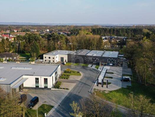 Lagerhalle zum Kauf 3.500.000 € 2.540 m² Lagerfläche Sennelager Paderborn 33104
