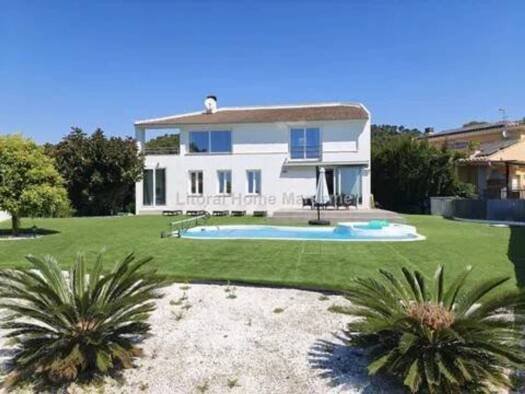 Chalet zum Kauf 890.000 € 4 Zimmer 198 m² Santa Susanna 08398