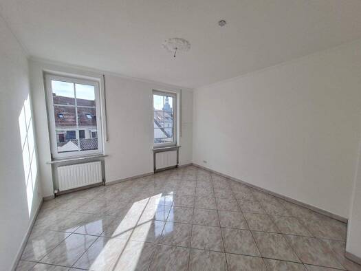 Wohnung zur Miete 1.000 € 5 Zimmer 98 m² frei ab sofort Bruchstraße 14 St Arnual Saarbrücken 66119