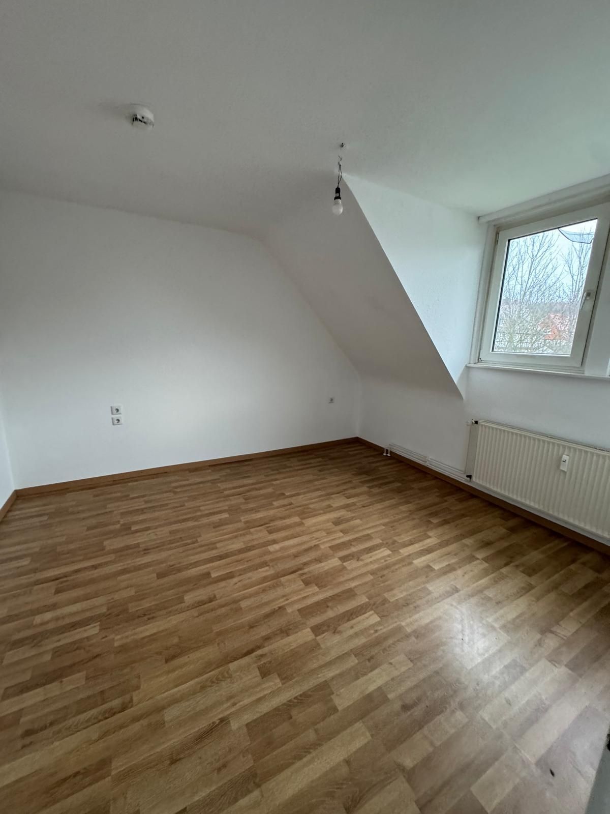 Wohnung zur Miete 450 € 3 Zimmer 60,8 m²<br/>Wohnfläche 2.<br/>Geschoss ab sofort<br/>Verfügbarkeit Am Hang 18 Fürstenhagen Fürstenhagen 37235