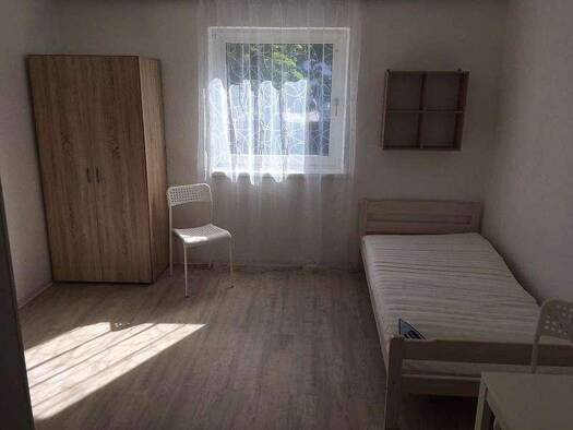 Studio zur Miete 300 € 1 Zimmer 12 m² 1. Geschoss Traun - St. Martin/Linz 4050