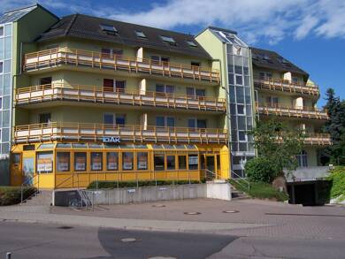 Wohnung zum Kauf 82.000 € 2 Zimmer 62,4 m² Dachgeschoss, 5. Geschoss Illebener Weg 25a-e Bad Langensalza Bad Langensalza 99947