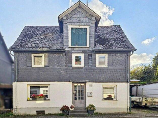 Einfamilienhaus zum Kauf 99.000 € 7 Zimmer 124 m² 214 m² Grundstück Hilchenbach 57271