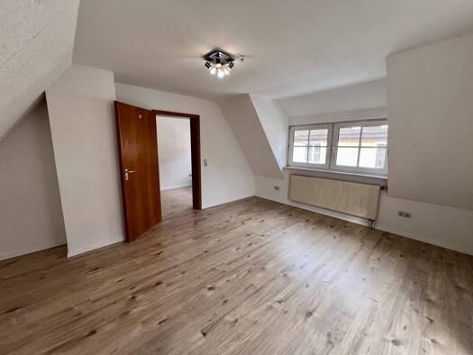 Einfamilienhaus zur Miete 1.200 € 3 Zimmer 110 m² 160 m² Grundstück Roth 91154