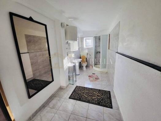 Einfamilienhaus zum Kauf 590.000 € 11 Zimmer 450 m² Karlobag Karlobag 53288