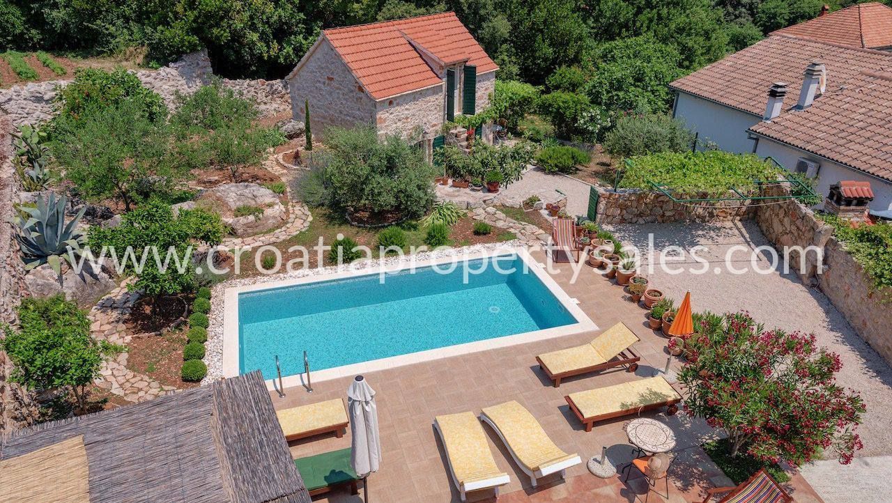 Haus zum Kauf 645.000 € 5 Zimmer 200 m²<br/>Wohnfläche Hvar