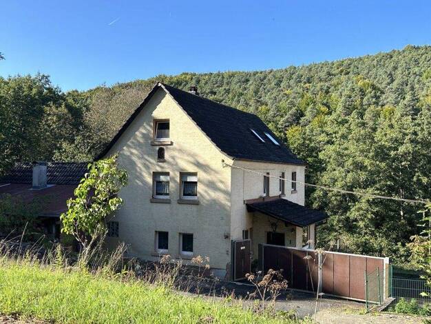 Einfamilienhaus zum Kauf 275.000 € 7 Zimmer 151 m² 2.149 m² Grundstück Leidersbach Leidersbach / Roßbach 63849