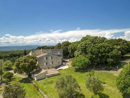 Einfamilienhaus zum Kauf 1.800.000 € 700 m² 164.455 m² Grundstück Est CLANSAYES 26130