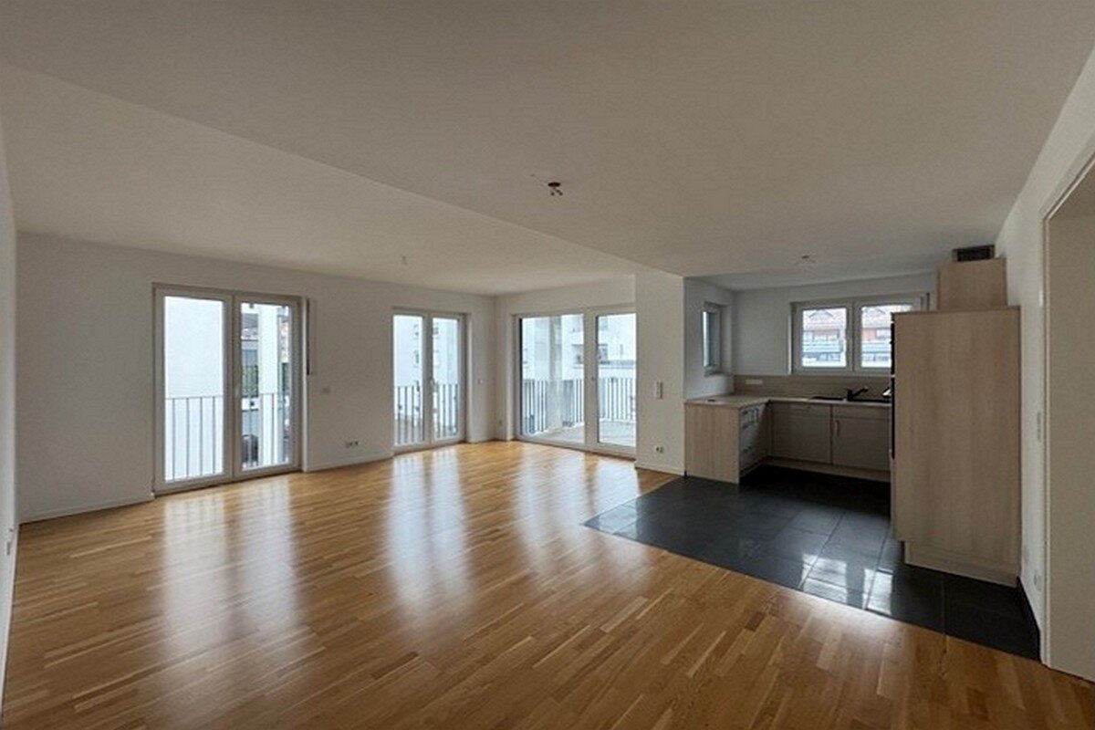 Wohnung zum Kauf 698.000 € 4 Zimmer 104 m²<br/>Wohnfläche Wahlbezirk 03 Bad Homburg 61348