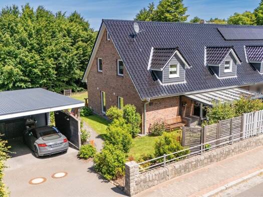 Doppelhaushälfte zum Kauf 449.000 € 5 Zimmer 172 m² 506 m² Grundstück Hamdorf 24805