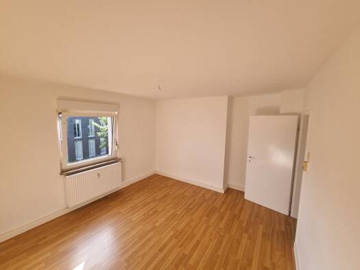 Wohnung zur Miete 338 € 2 Zimmer 40 m² 1. Geschoss frei ab sofort Schulstraße 3 Halver 58553
