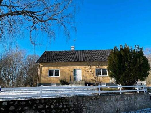 Einfamilienhaus zum Kauf 220.000 € 5 Zimmer 189 m² 2.998 m² Grundstück Tingsryd 36230