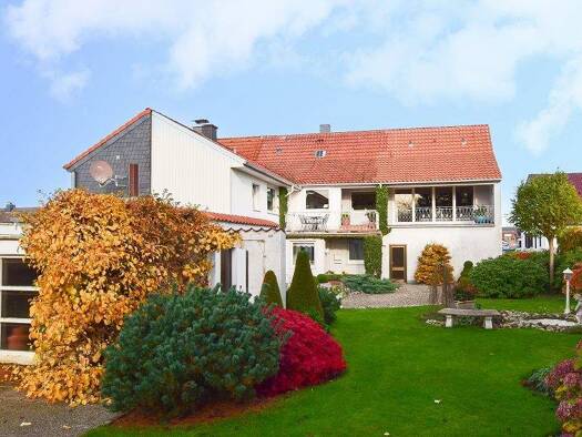 Doppelhaushälfte zum Kauf 295.000 € 6 Zimmer 145 m² 909 m² Grundstück Altenhagen Hagenburg bei Wunstorf 31558