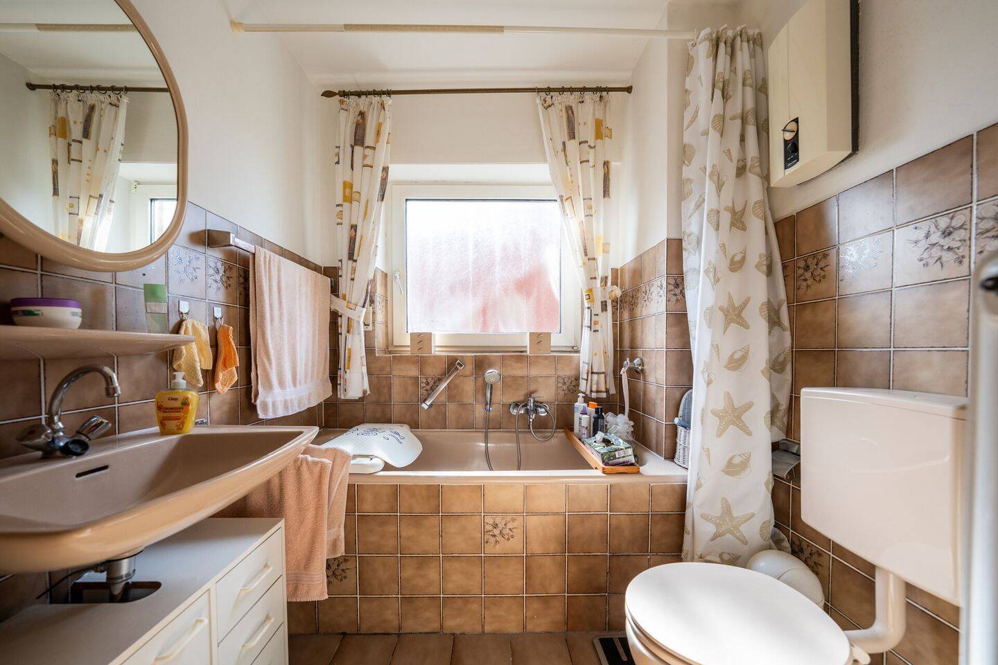 Immobilie in Jüchen - Ruhiges Wohnglück: 80m² mit Garage & doppeltem Balkonzugang in kleiner 4er-Einheit - Bild 3