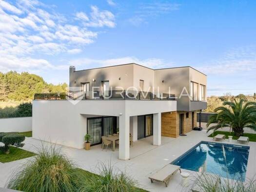Einfamilienhaus zum Kauf - Erstbezug 1.050.000 € 4 Zimmer 273,8 m² Veli vrh Pula 52100
