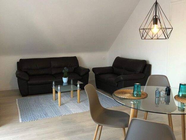Wohnung zur Miete 850 € 1 Zimmer 43 m² 3. Geschoss frei ab 01.01.2026 Obertürkheim Stuttgart 70329