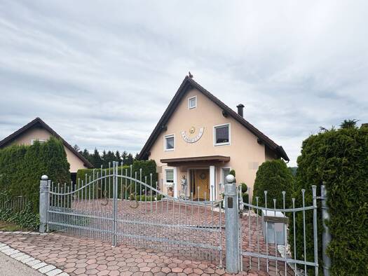 Einfamilienhaus zum Kauf 580.000 € 7 Zimmer 271 m² 792 m² Grundstück Probstberg Wenzenbach 93173