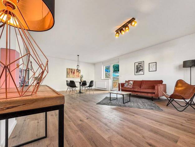 Einfamilienhaus zum Kauf provisionsfrei 398.000 € 7 Zimmer 186 m² 365 m² Grundstück Friedrich-Fröbel-Str. 16 Hochspeyer 67691