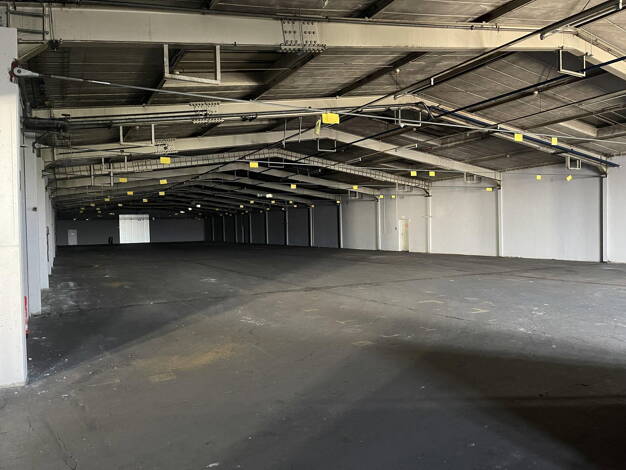 Lagerhalle zur Miete provisionsfrei 10.430 m² Lagerfläche Im Gewerbepark 1 Hunderdorf Hunderdorf 94336